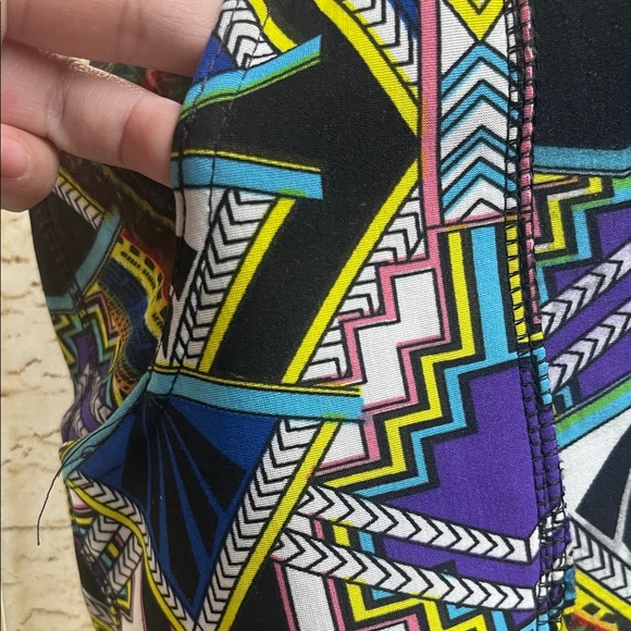 Geometric Patterned Pants - Picture 3 of 7